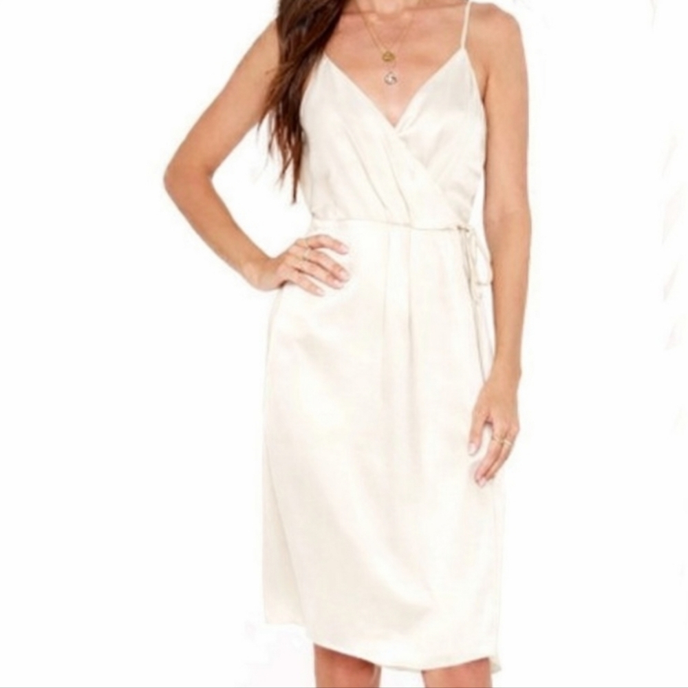 BOBI Black Los Angeles Raglan Shirred IWrap Midi dress In Ivory Size Medium